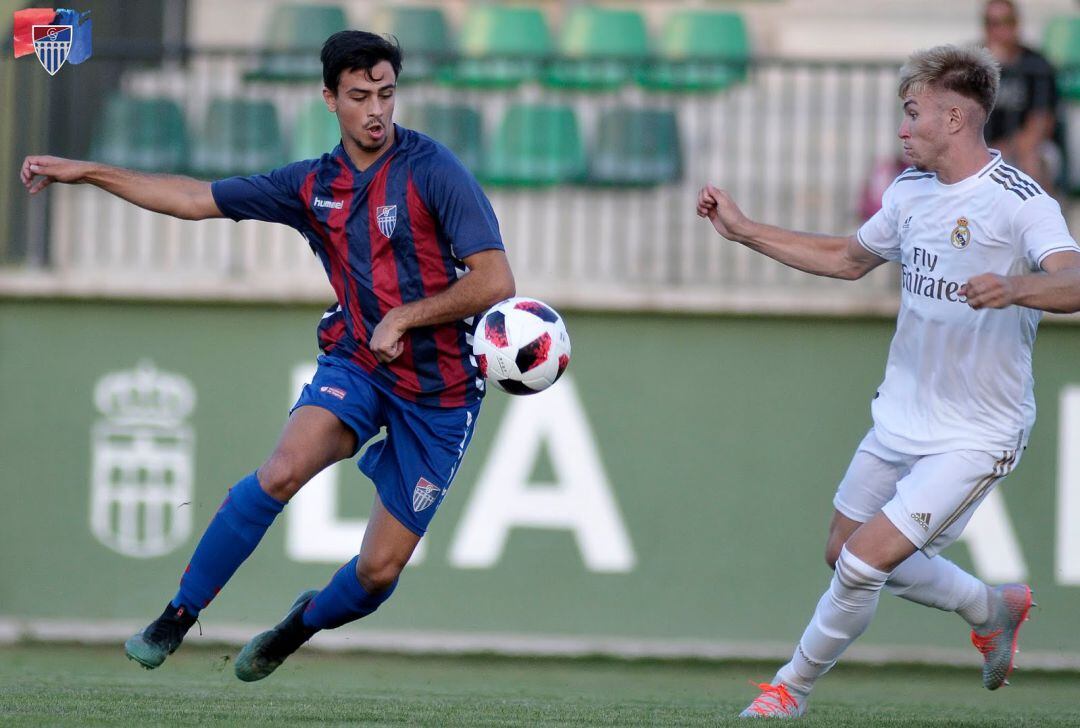 Javier Borrego debutó con gol y dejó detalles de calidad