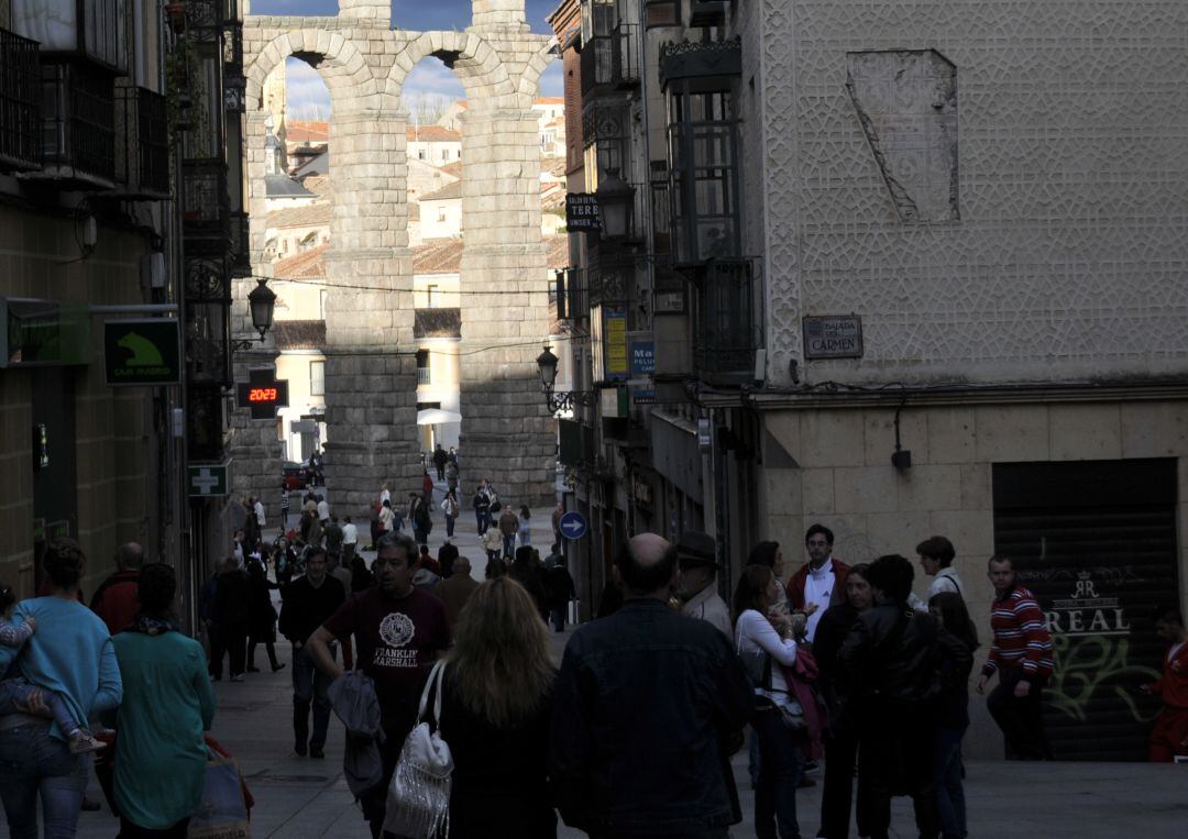Imágenes de una calle de Segovia