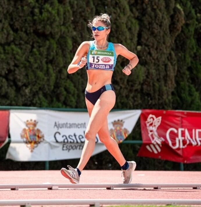 La atleta del Trops-Cueva de Nerja Alicia Sánchez, bronce en 5 kilómetros marcha en el campeonato de España Universitario
