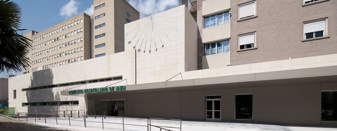 Fachada del Complejo Hospitalario de Jaén.