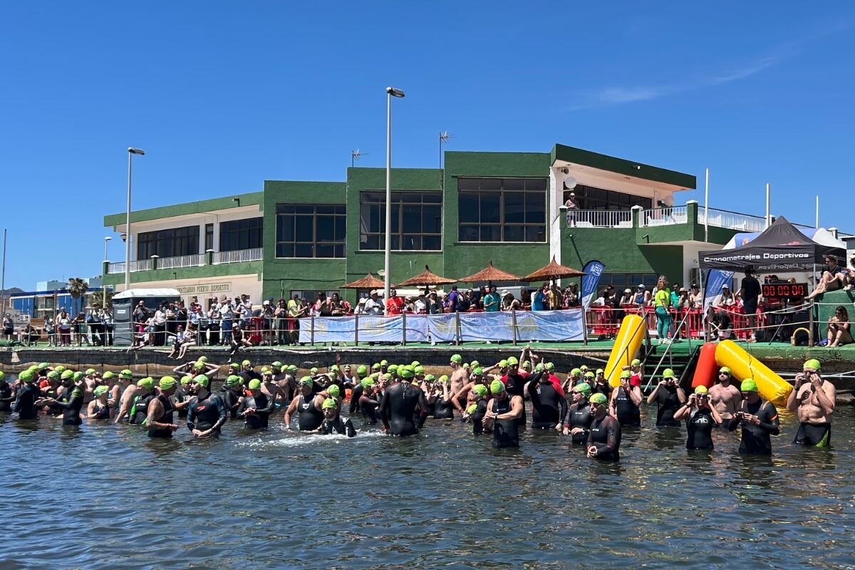 Segunda edición de la Travesía a Nado por el Mar Menor. Club Náutico Los Nietos. 2025.