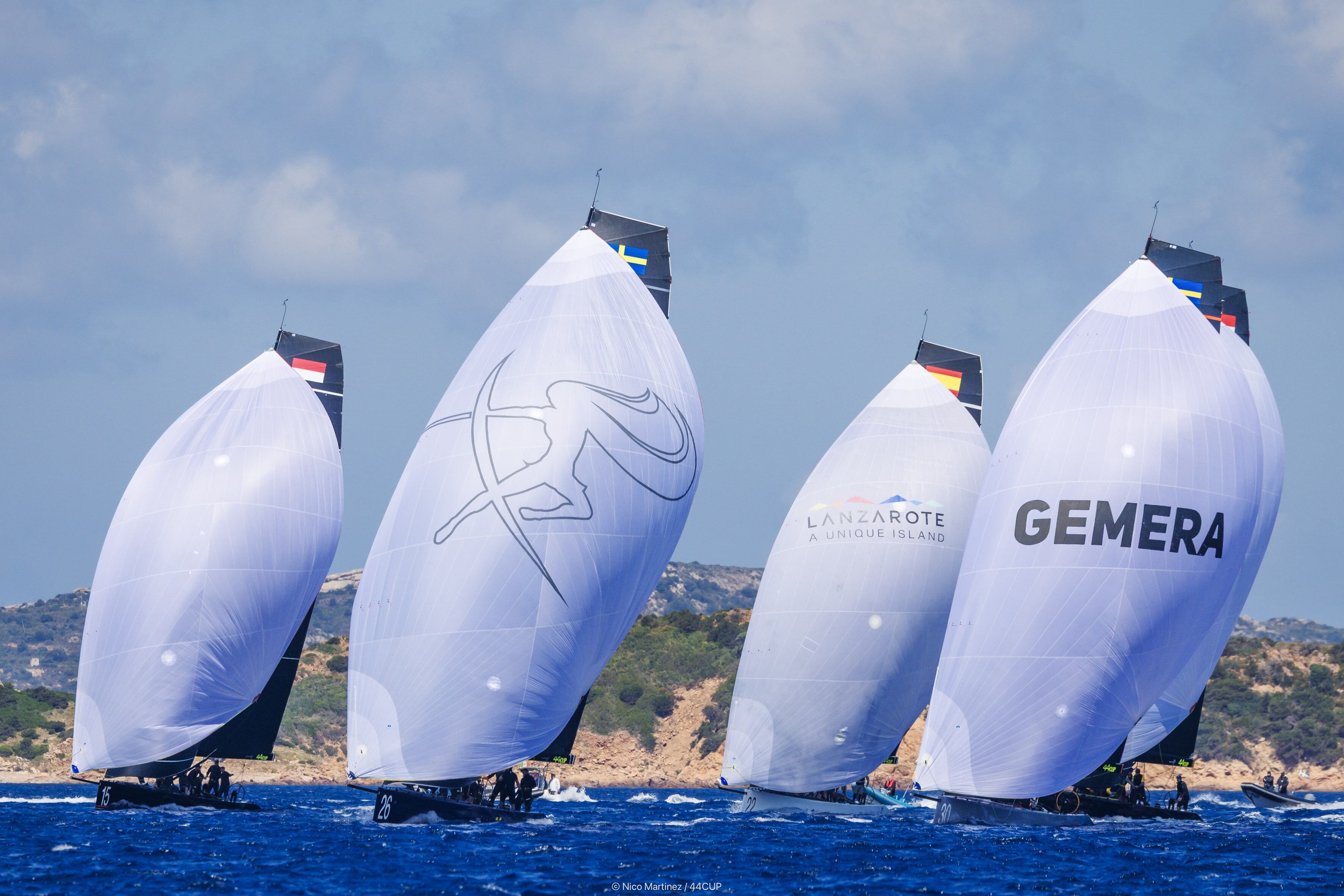 Lanzarote Calero Sailing Team regateando en el 44Cup Porto Cervo.