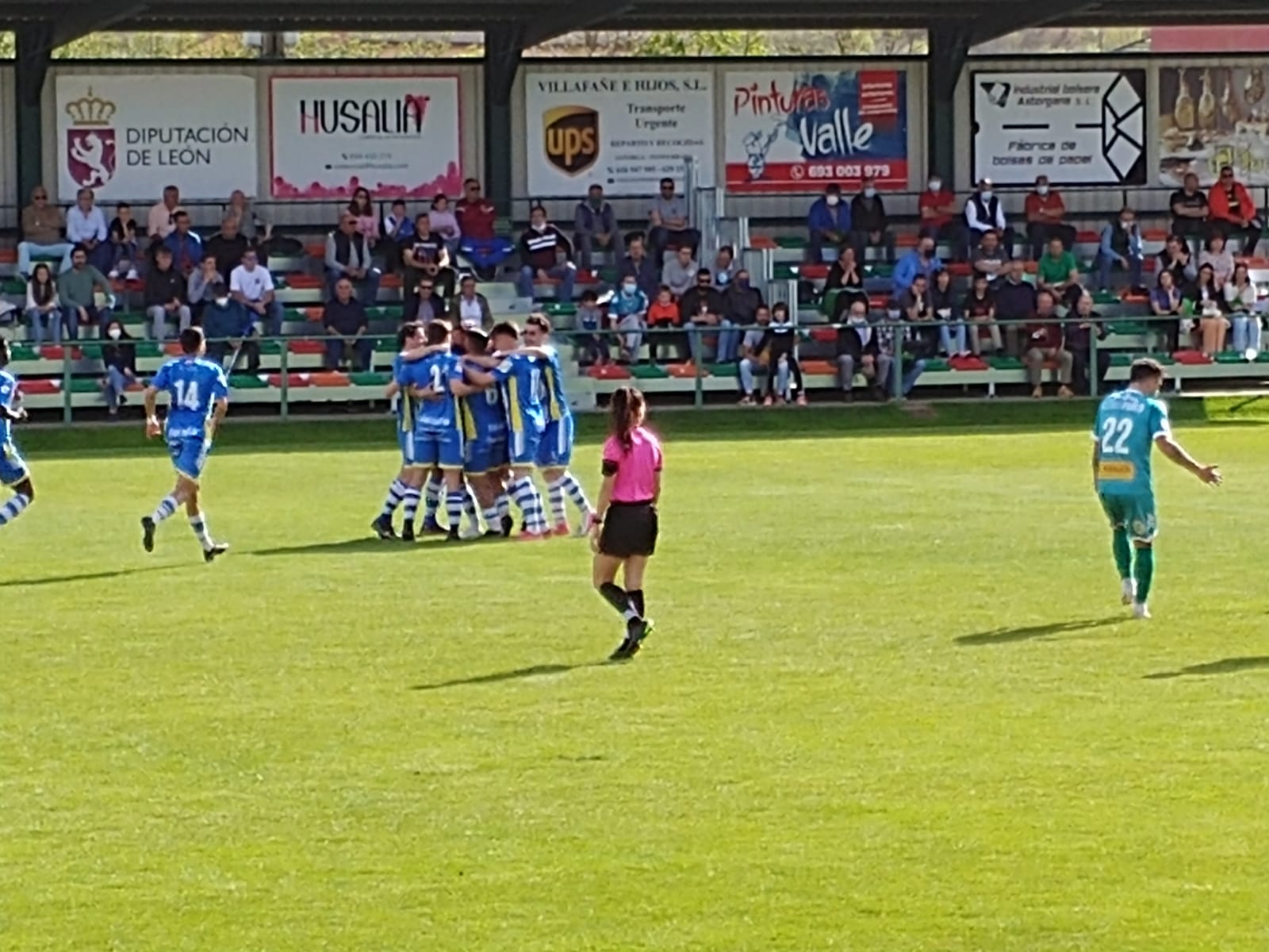 La Arandina festeja uno de sus goles