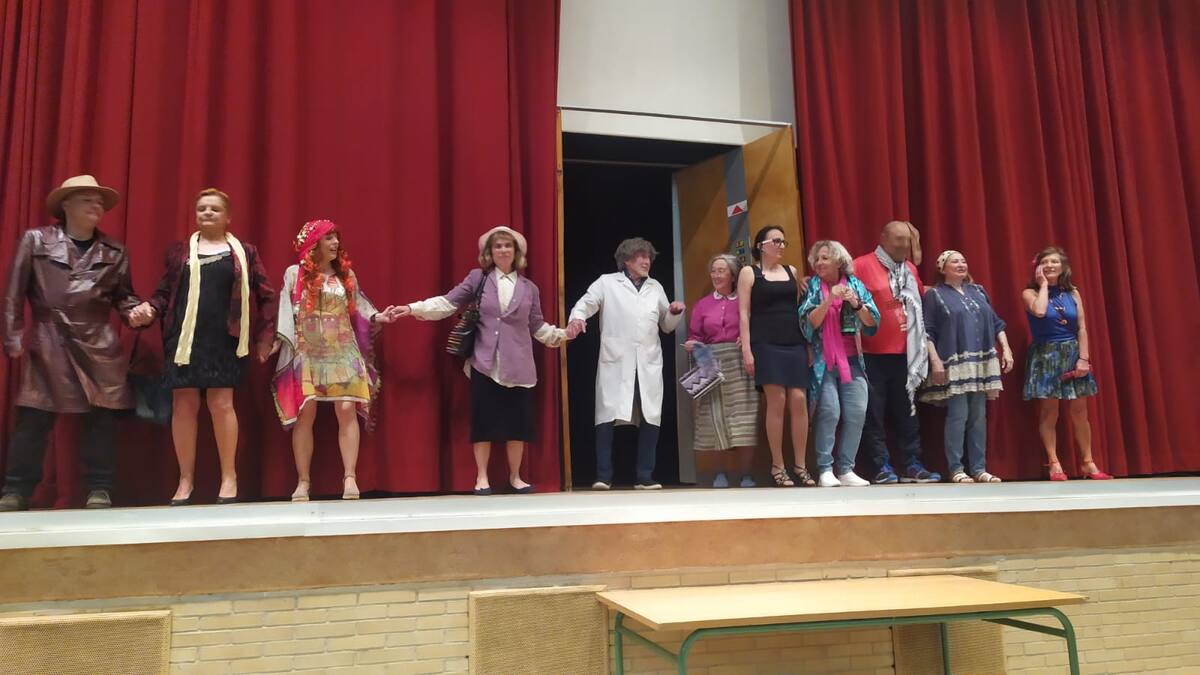 Entrevista a Ángela Malamud, docente del grupo de teatro 'Carmen Martín Gaite'