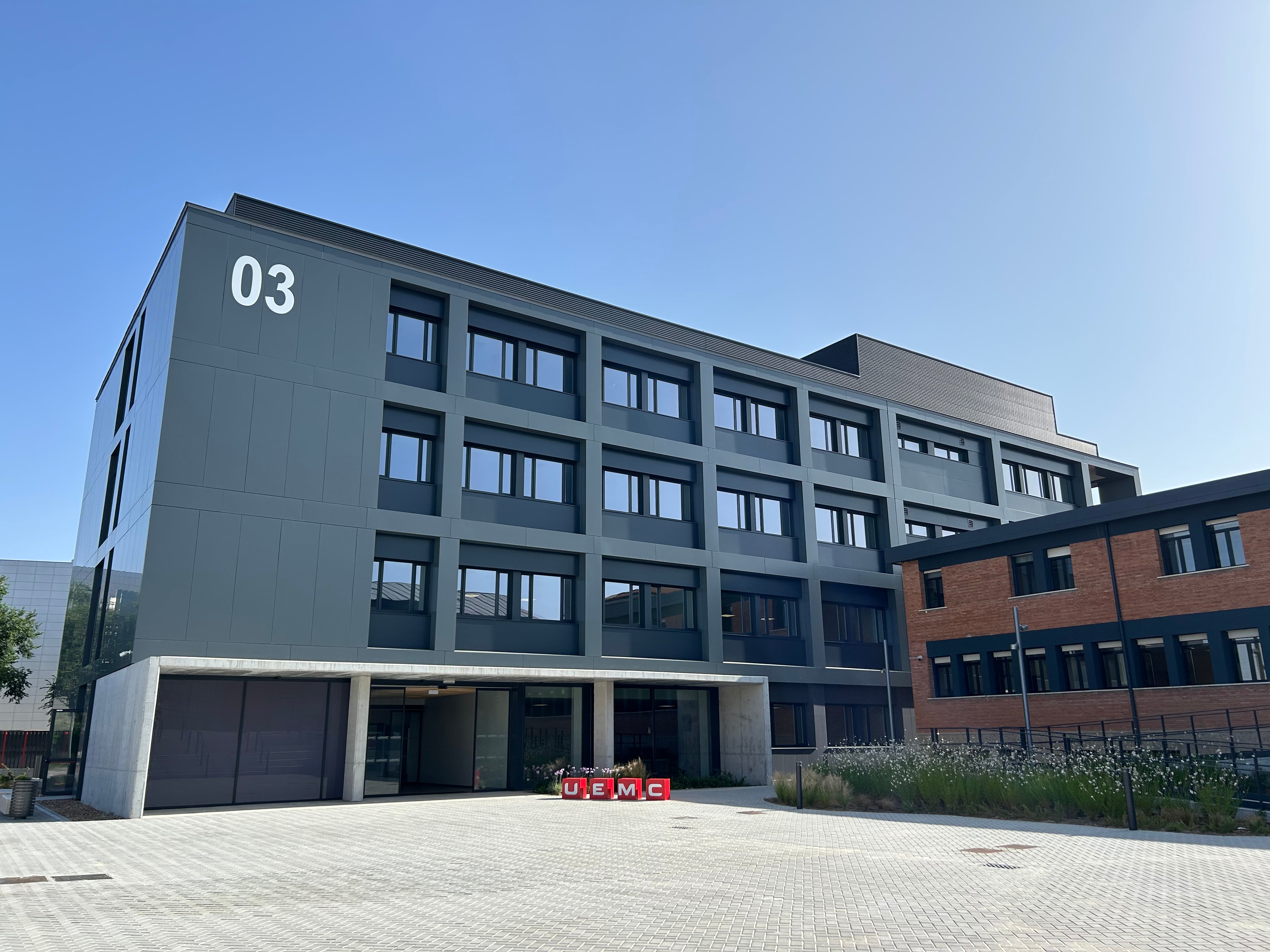 La UEMC duplica su espacio para docencia e investigación con un nuevo edificio de 5.000 metros cuadrados | Cadena SER