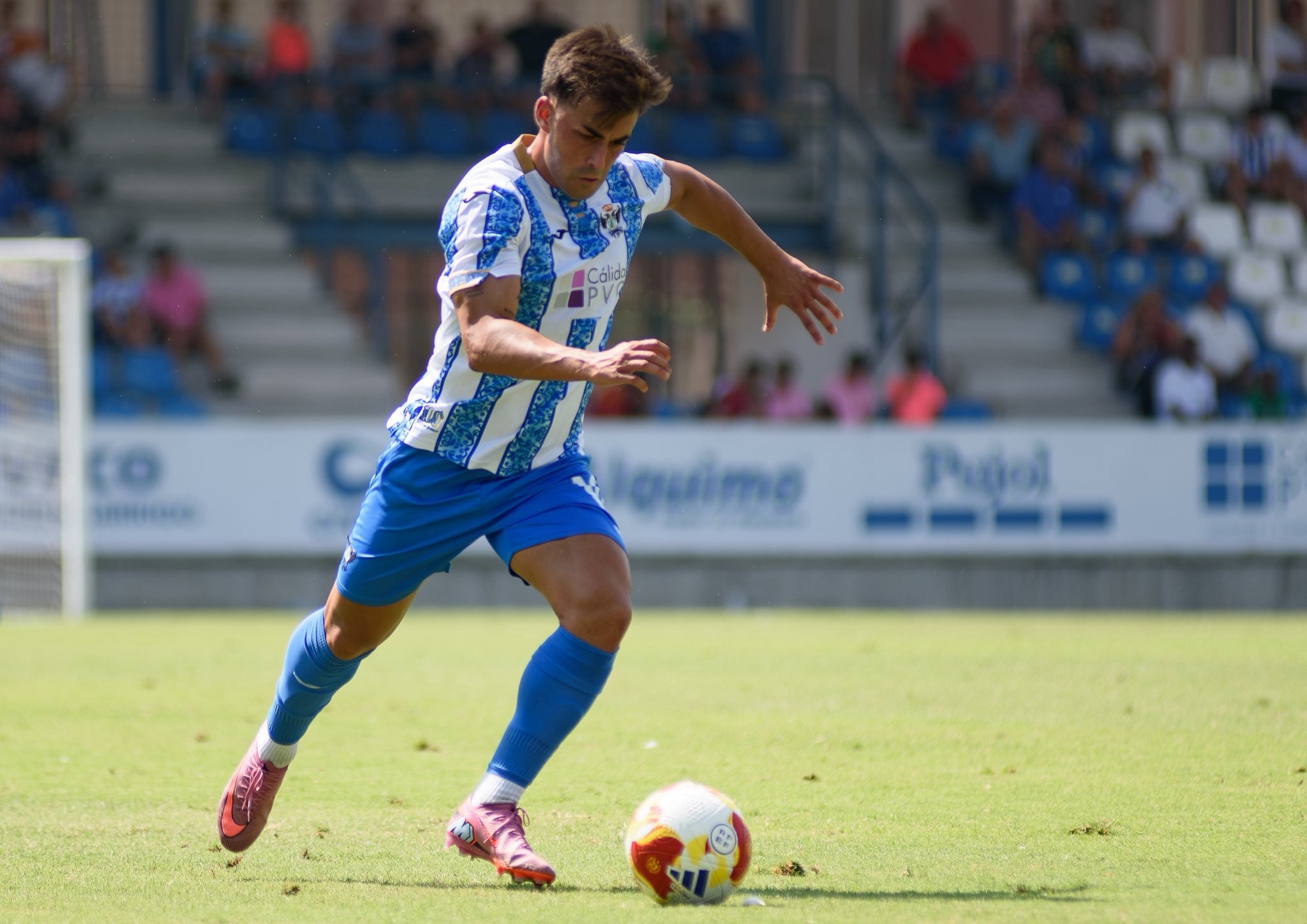 Iván Ayllón jugando con el CF Talavera