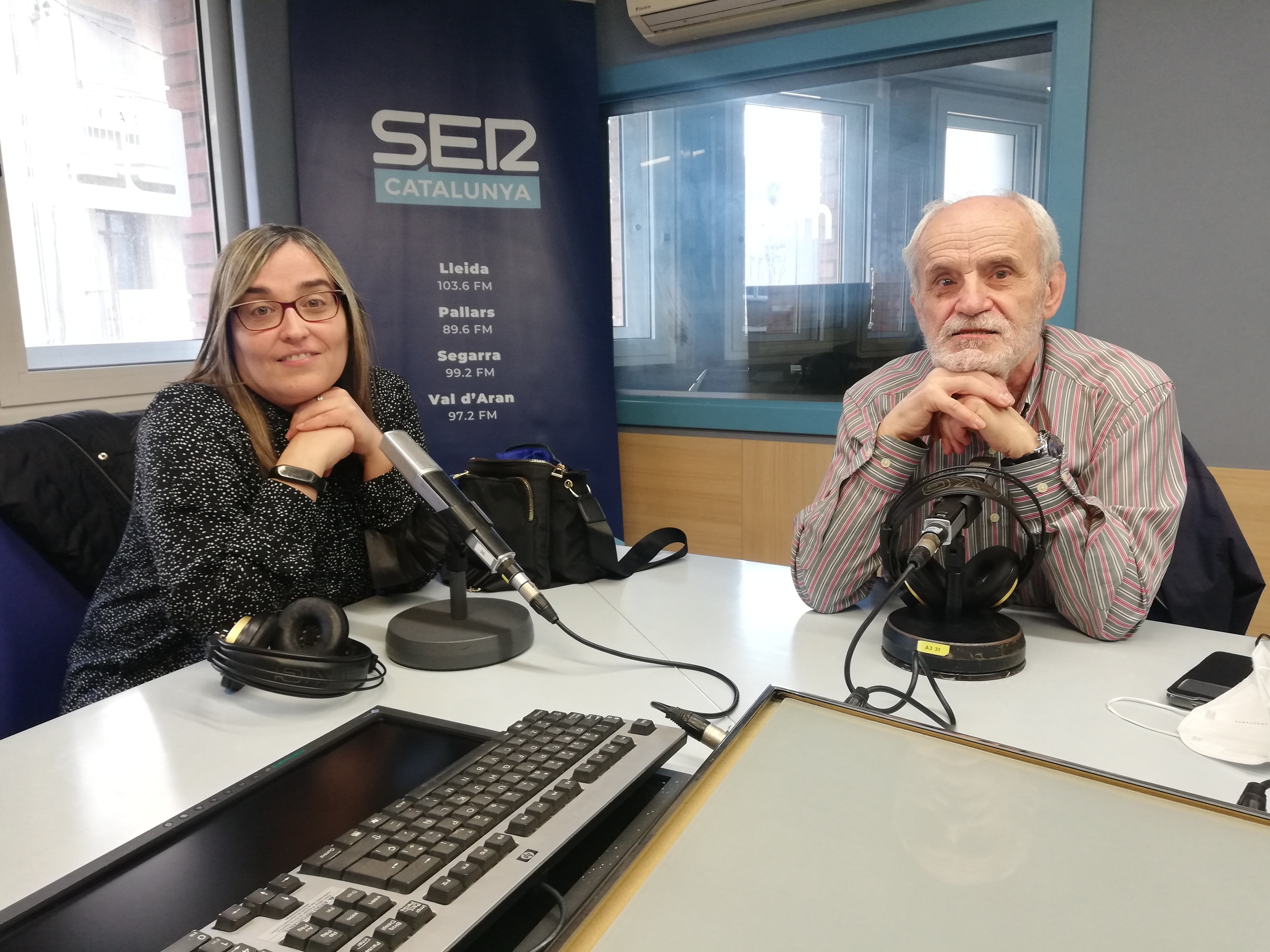 Montse Muixí, nova presidenta de l&#039;associació veïnal de Turó de Gardeny, i el tresorer de l&#039;entitat, Josep Vigatà.