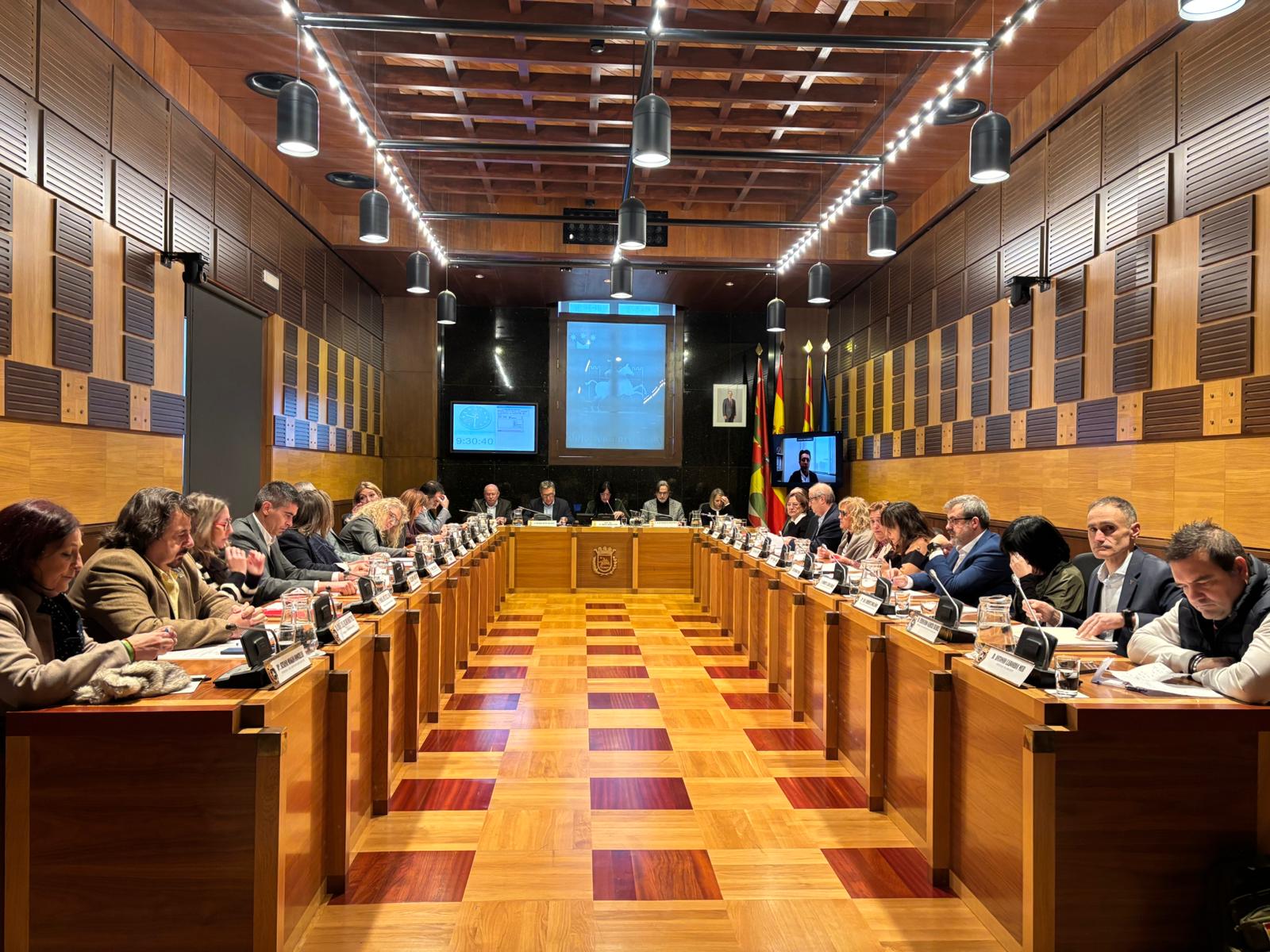Pleno de presupuestos en el Ayuntamiento de Huesca