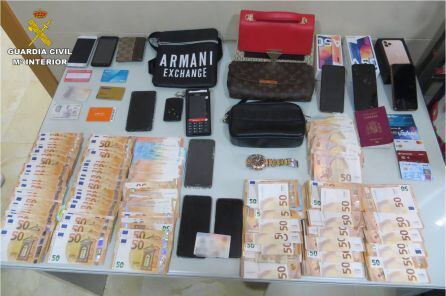 Efectivos y dinero recuperado en los registros