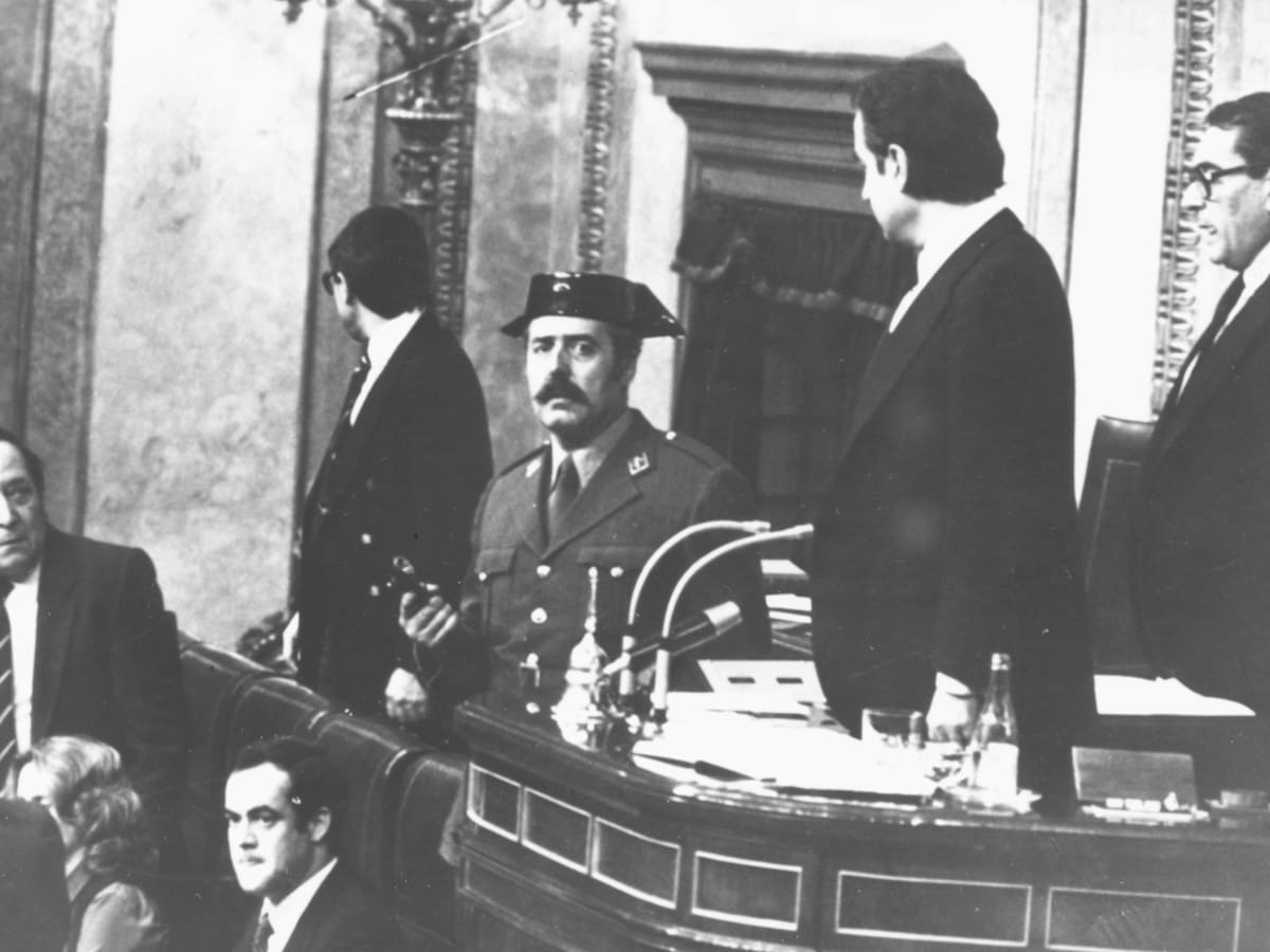 El 23F, desde dentro: "Algunos sacaban los carnets de militancia de izquierdas y se los comían"