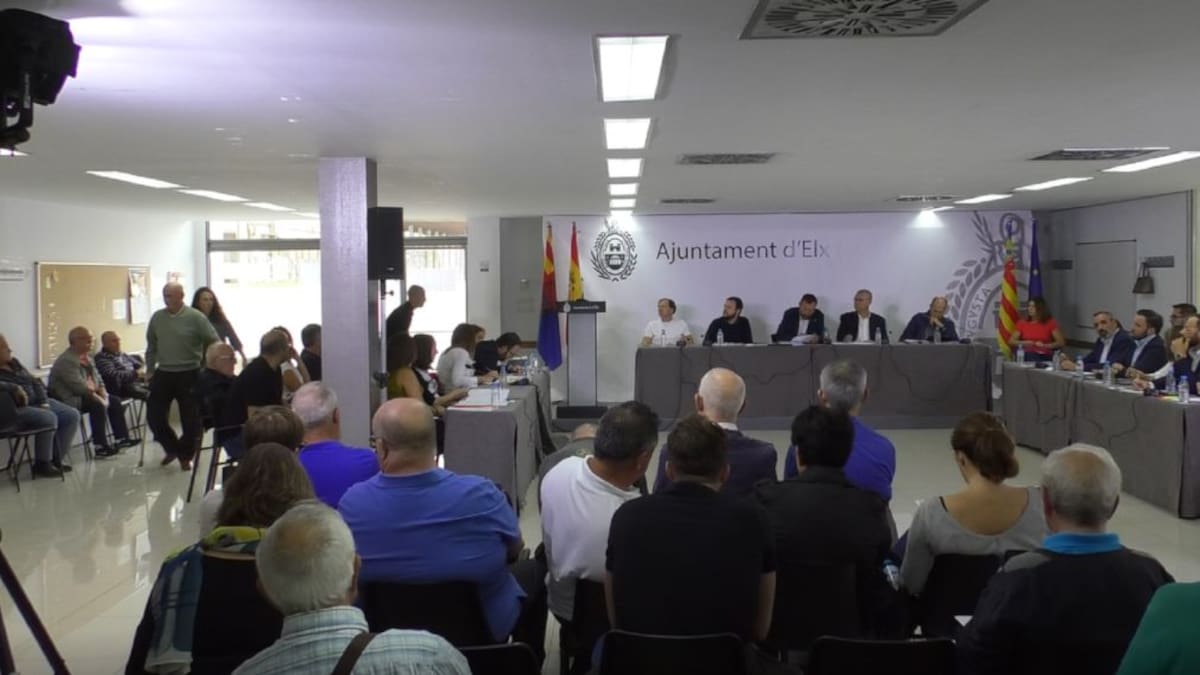 Las mujeres piden al ayuntamiento que sean valientes y se crean la perspectiva de género