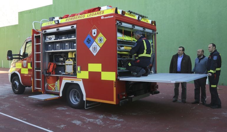 El nuevo vehículo cuenta con amplias dotaciones para actuar en caso de riesgo químico o biológico
