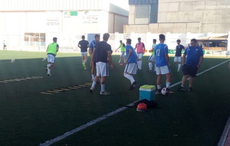 Jugadores del Manchego durante un calentamiento de esta pretemporada