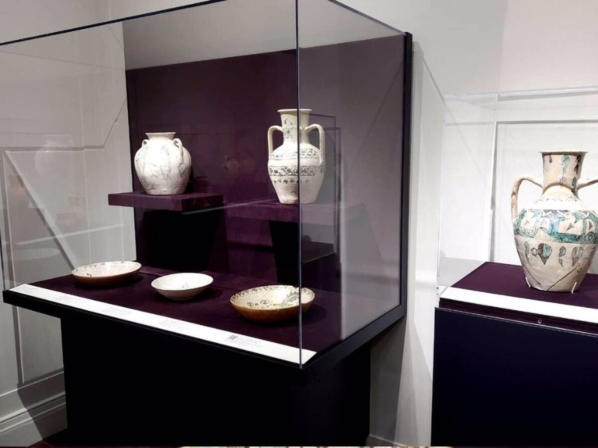 Las dos piezas de la vajilla califal del Museo Arqueológico de Jerez estarán en Nueva York hasta marzo