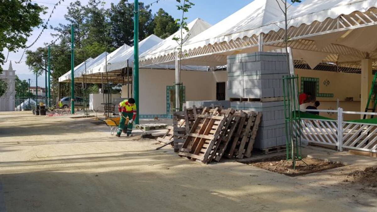 Te mostramos en este vídeo cómo se prepara el ferial de Granada a pocos días del Corpus 2018
