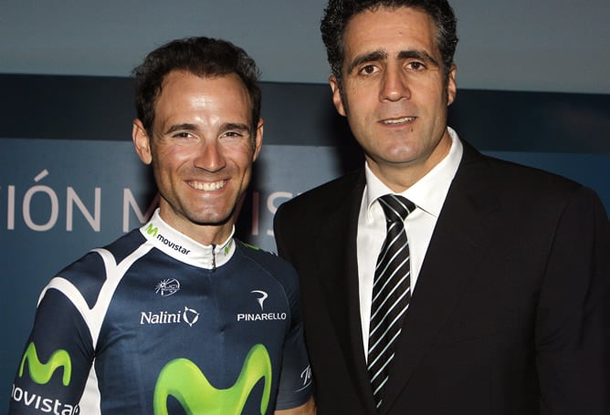 Miguel Indurain ha asistido a la presentación del equipo Movistar para la temporada 2012, en la que ha elogiado a Alejandro Valverde y a Juan José Cobo