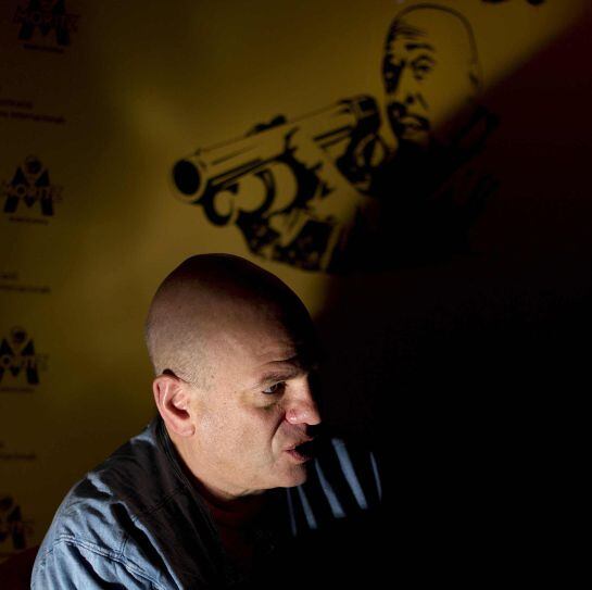 El creador David Simon conversa con los periodistas en Barcelona