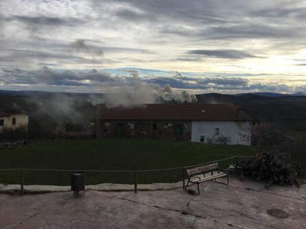 Otra imagen del fuego ocurrido este fin de semana en Orbó, Palencia