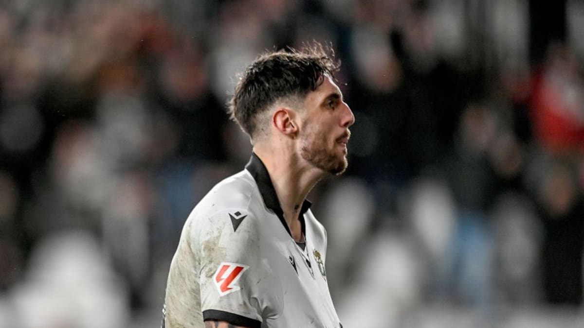 El Burgos supera a la SD Huesca en El Plantío (1-0)