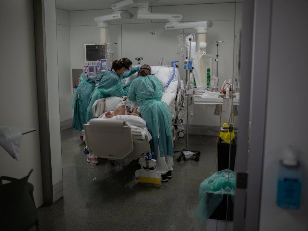 Siete meses para que se reconozca a los celadores como personal de riesgo en la lucha contra el coronavirus