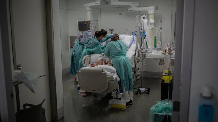 La reivindicación de los celadores: siete meses para que se les reconozca como personal de riesgo en la lucha contra el coronavirus