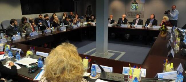 Cumbre mundial "Enfermería ante el ébola"