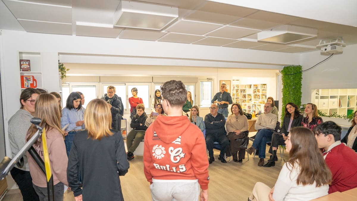 Entrevista a Isabel Martínez, directora del CPI Cova Terreña, e Iria Chapela, coordinadora de la biblioteca del centro