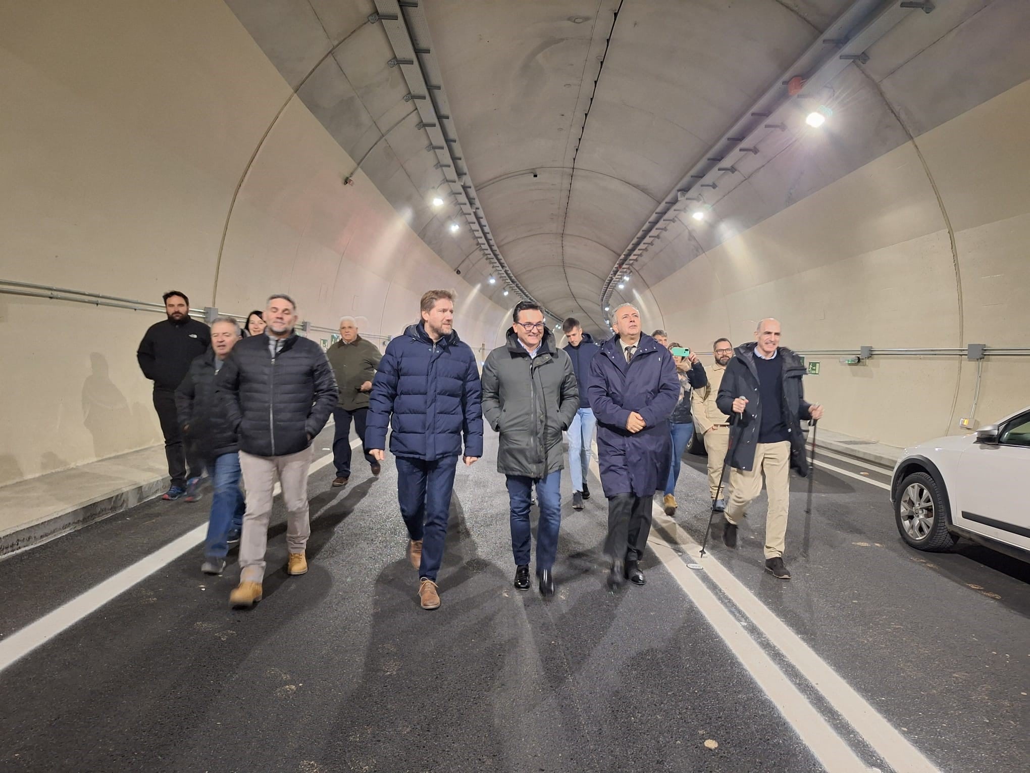 Momento de la visita del subdelegado del Gobierno en Huesca, Carlos Campo. Foto: Subdelegación del Gobierno en Huesca