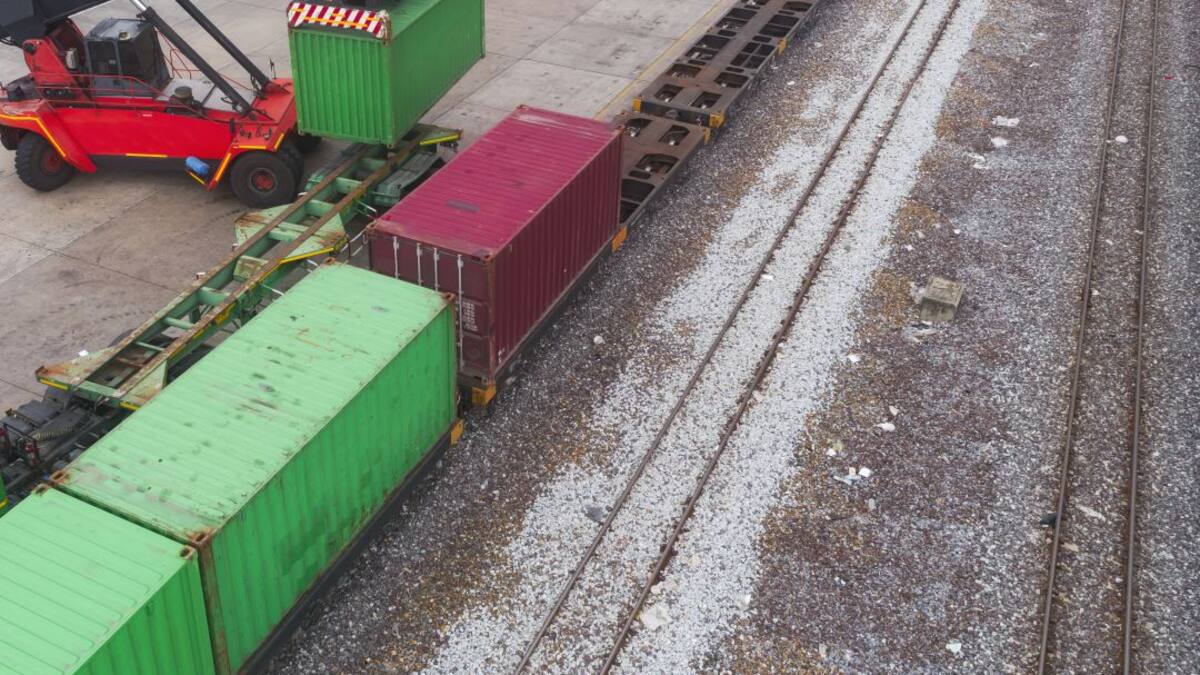 Sale a licitación el proyecto de mejora de 62km de las vías entre La Granja y Covas