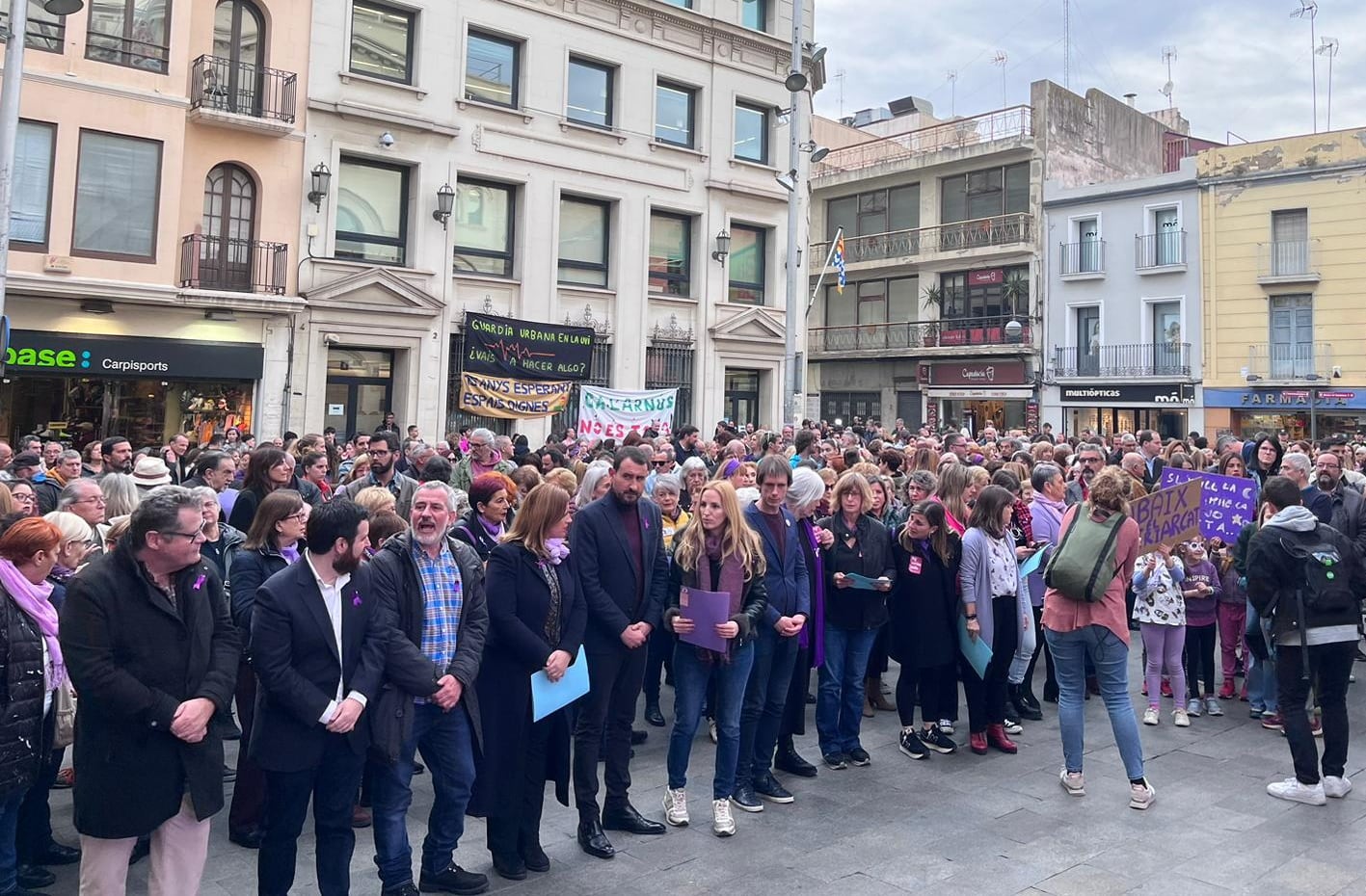 Concentración de protesta en Badalona