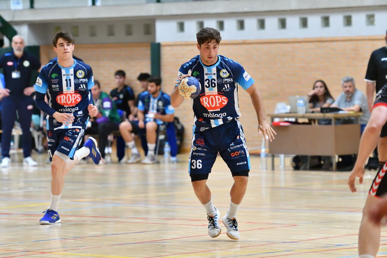 Diego Pérez con el balón