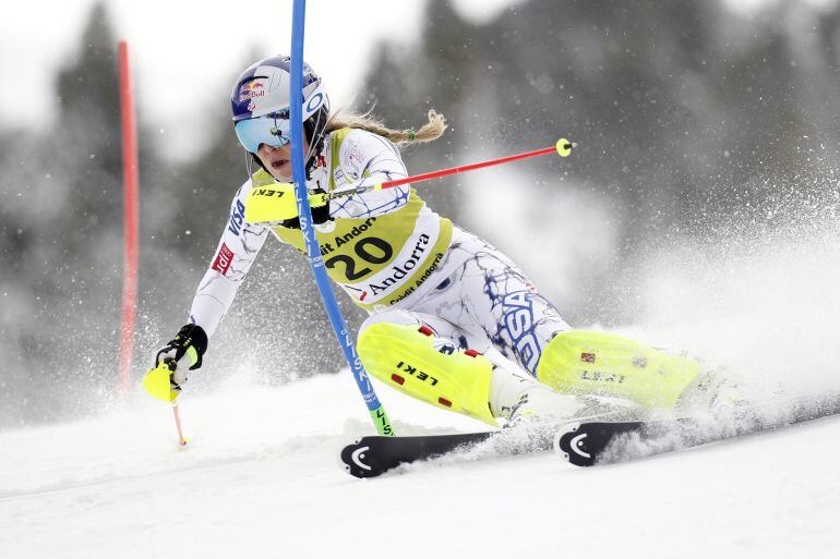 Lindsey Vonn (EUA) durant la disputa de la Super Combinada d'aquest diumenge a El Tarter a l'Audi FIS Alpine Ski World,