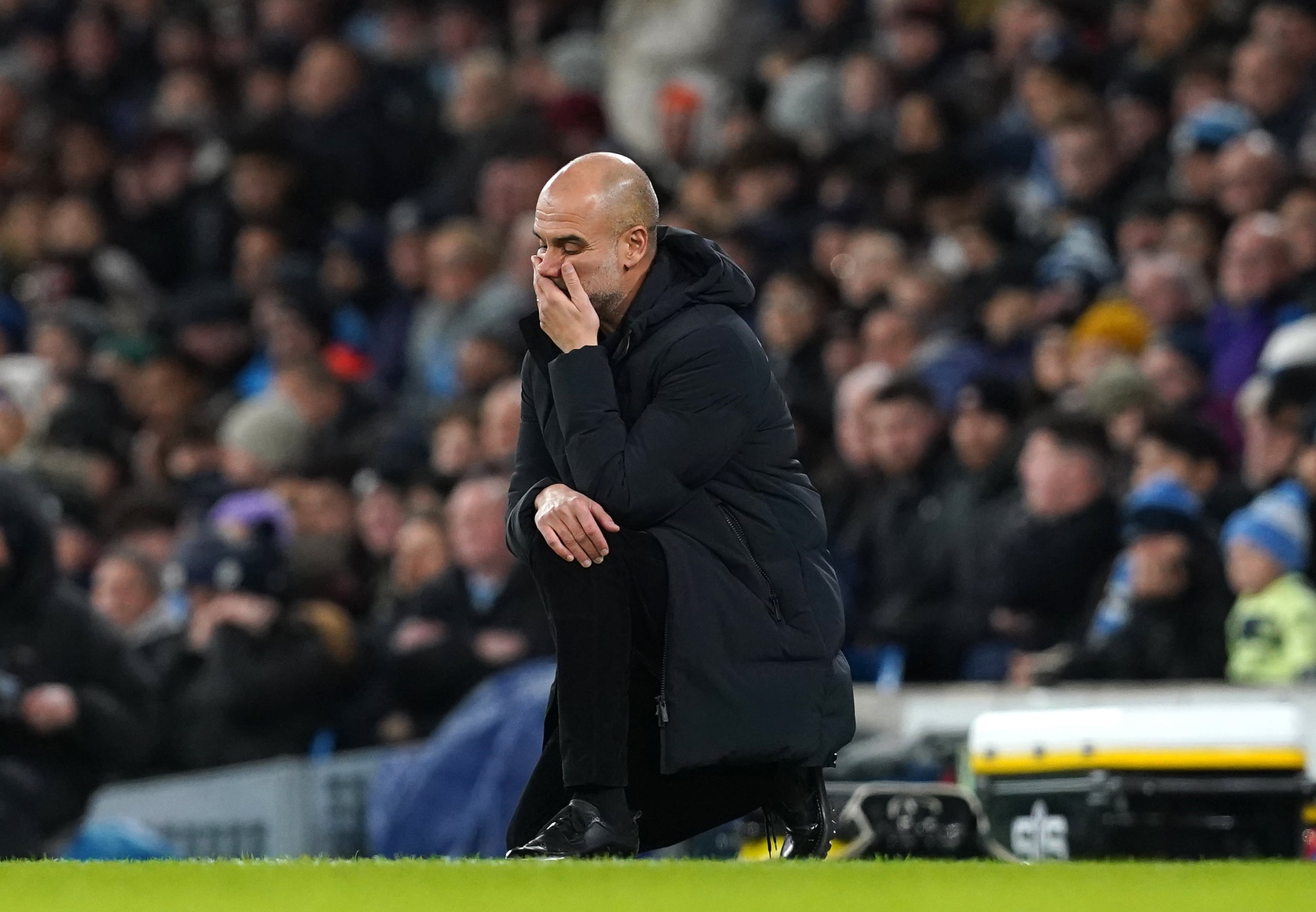 Guardiola se lamenta durante el Manchester City - Tottenham.