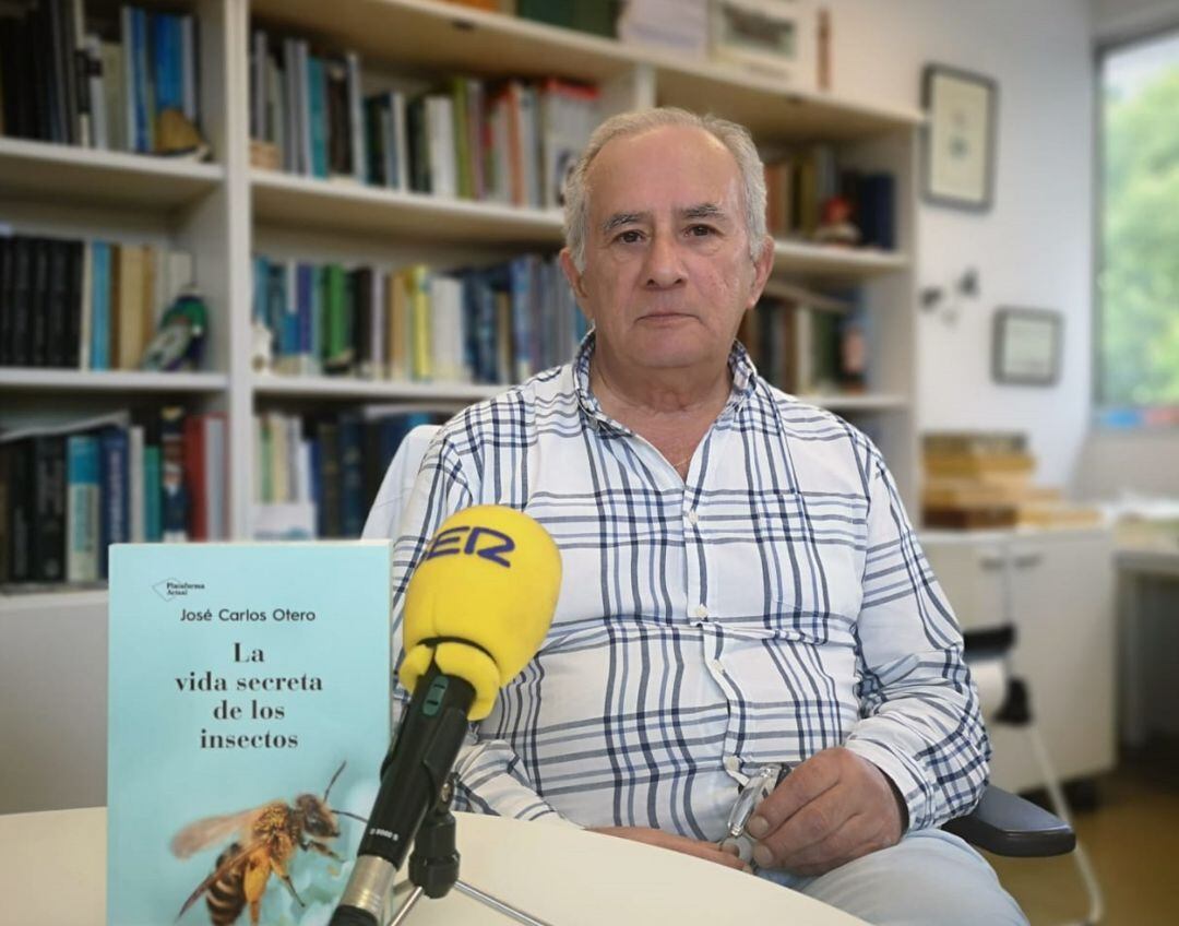 Carlos Otero, entomólogo y profesor de la USC