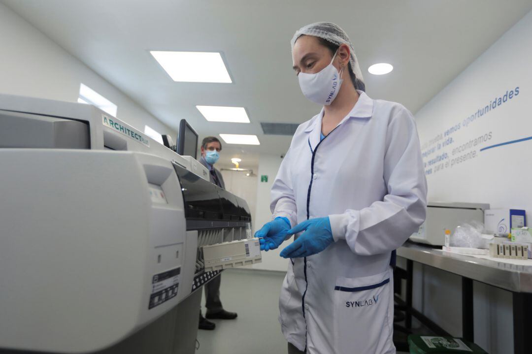 Sigue bajando el número de positivos y de brotes en Segovia