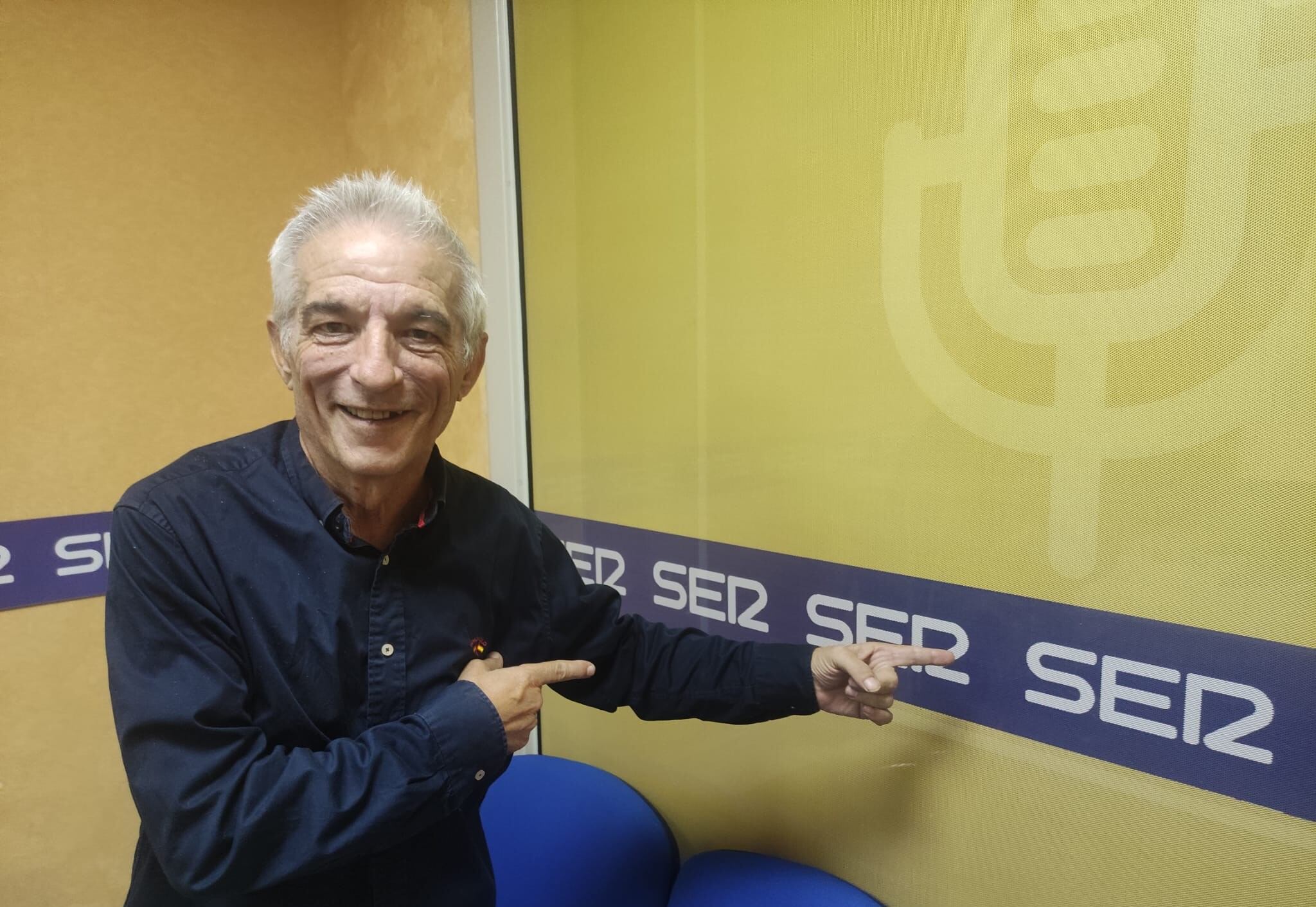 Un compañero peculiar, cercano, con un corazón enorme y siempre dispuesto a colaborar. Sus consejos son auténticos tesoros.