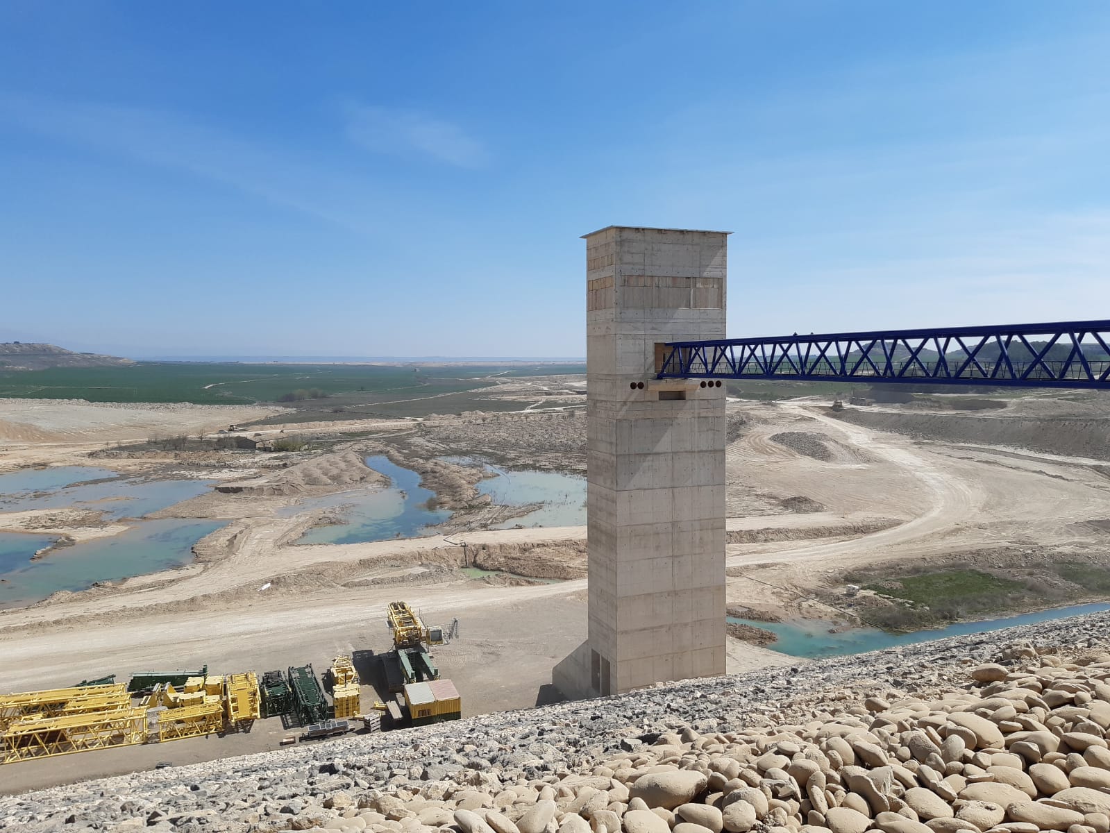 Situación actual de las obras en el embalse de Almudévar