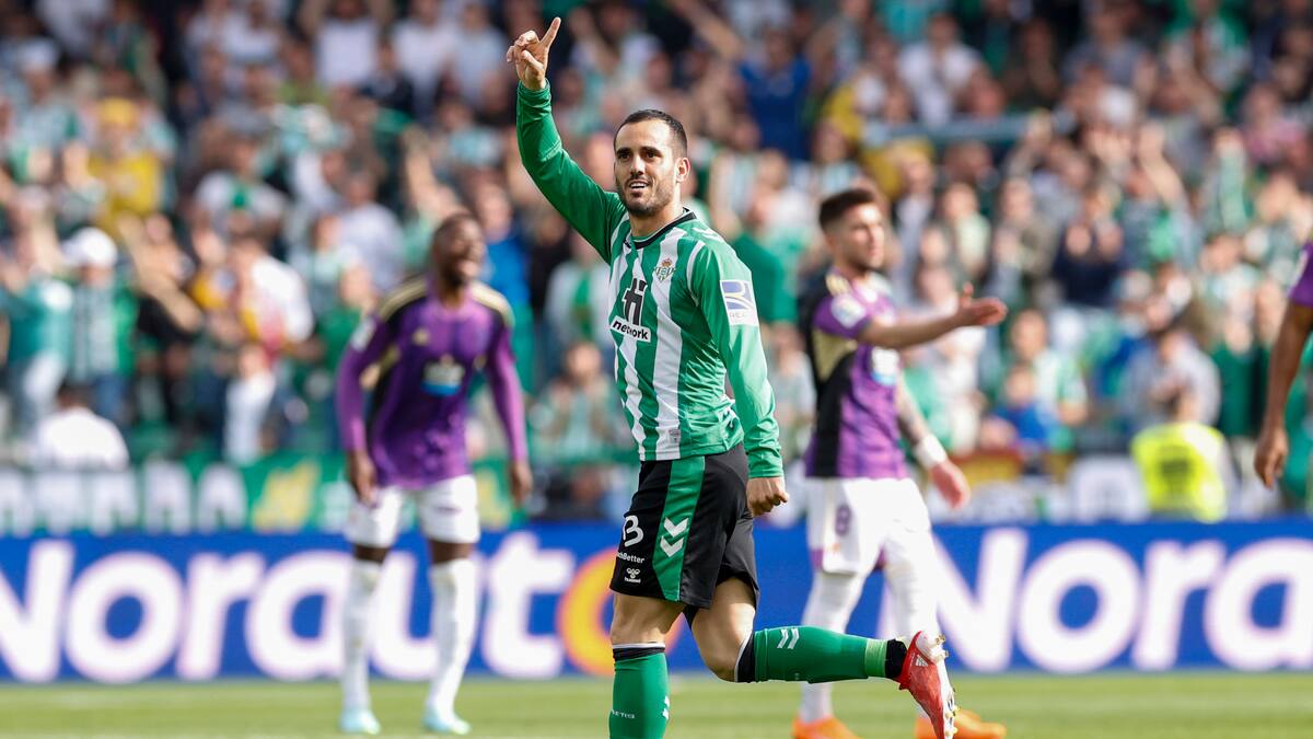 Juanmi: "Siempre he tenido el instinto de moverme bien por el área y anticiparme a los movimientos del rival"