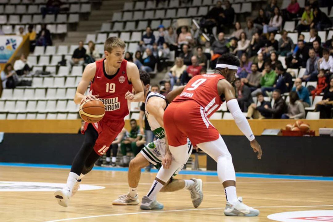 Moreno (19) va visitar Bintaufa a la passada lliga amb el Girona.