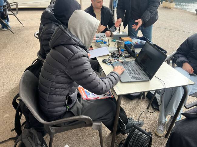 El reto CanGoDeep pone a prueba el ingenio de los jóvenes ingenieros de la Región