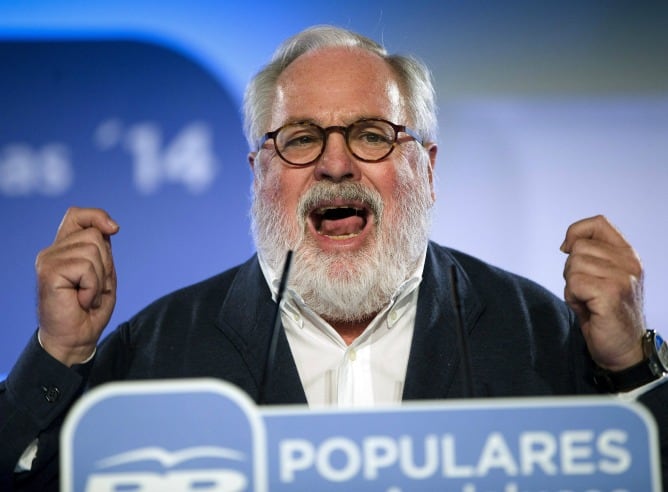 El ministro de Agricultura, Miguel Arias Cañete, durante la clausura de la Convención Regional del PP celebrado en Málaga en la que se ha presentado el Programa Electoral Regional de las Elecciones Europeas