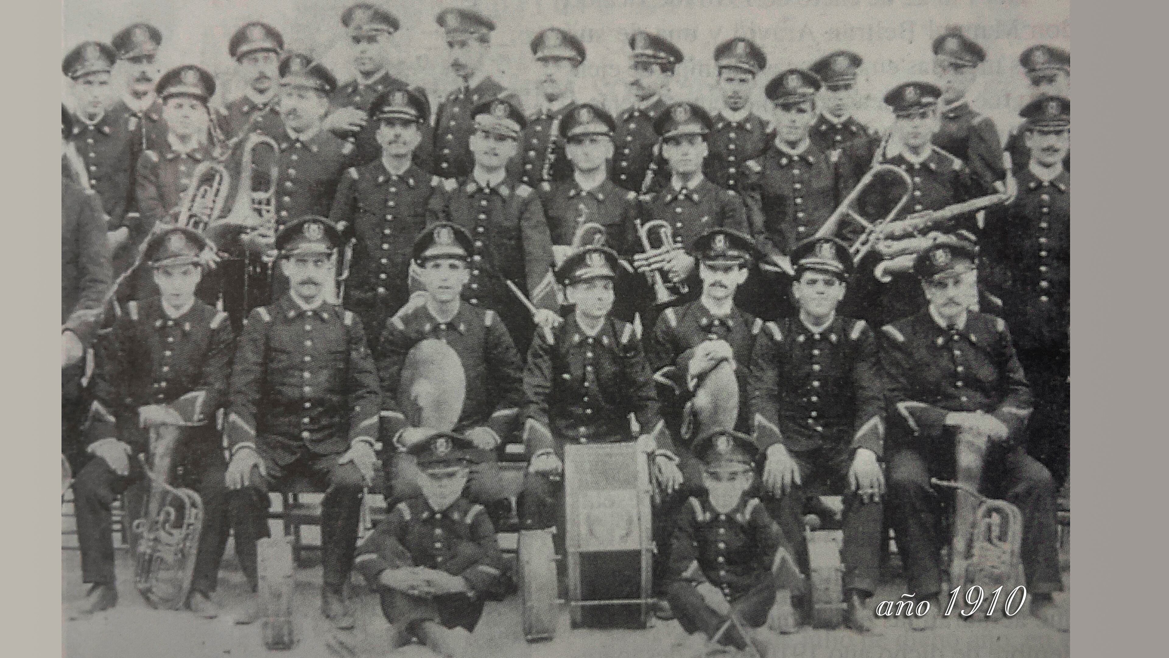 Imagen de la Banda Santa Cecilia en el año 1910