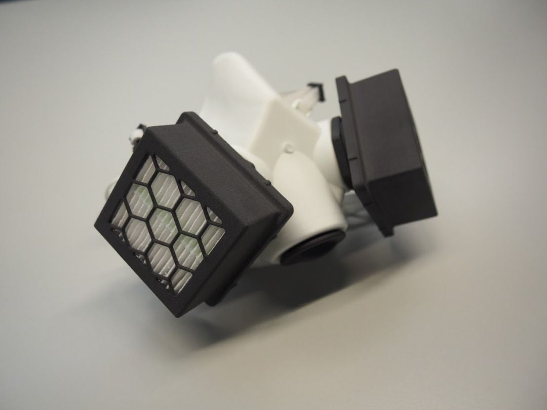 La mascareta ALEU, creada per empreses catalanes