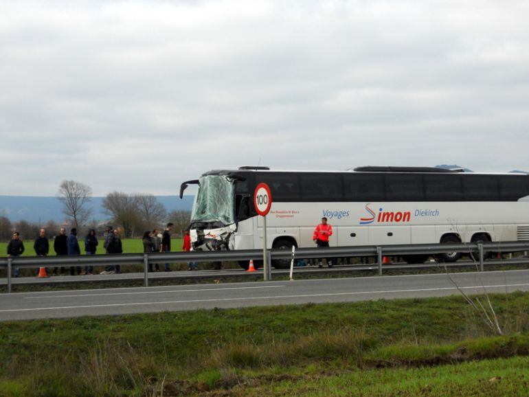 El autobús accidentado