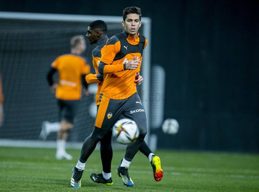 Gabriel Paulista, en un entrenamiento.