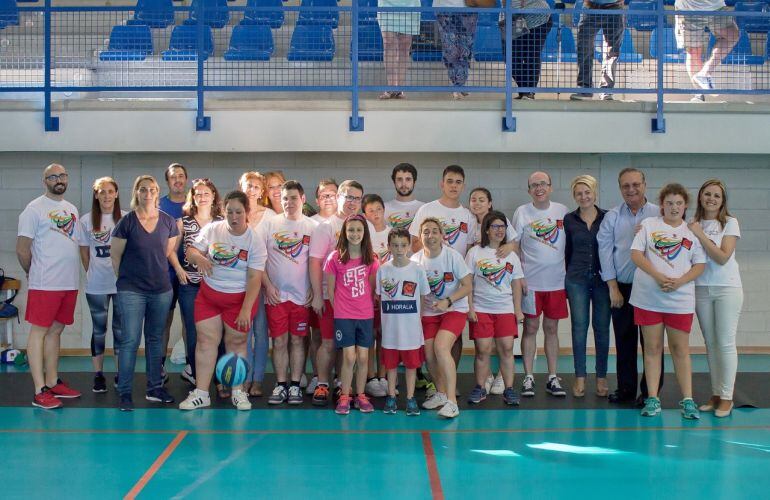 Todos suben al podio en estas Mini-Olimpiadas.