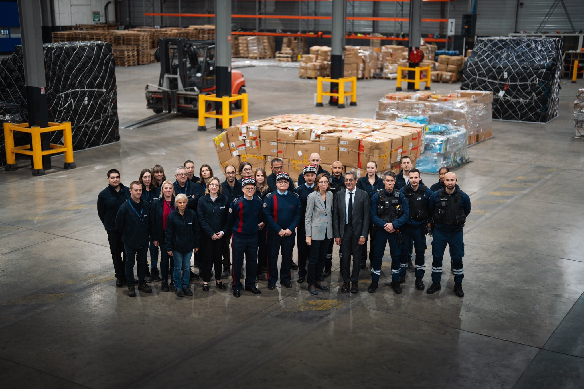 200.000 paquetes de Shein, a inspección en el aeropuerto Roissy-Charles-de-Gaulle de París.