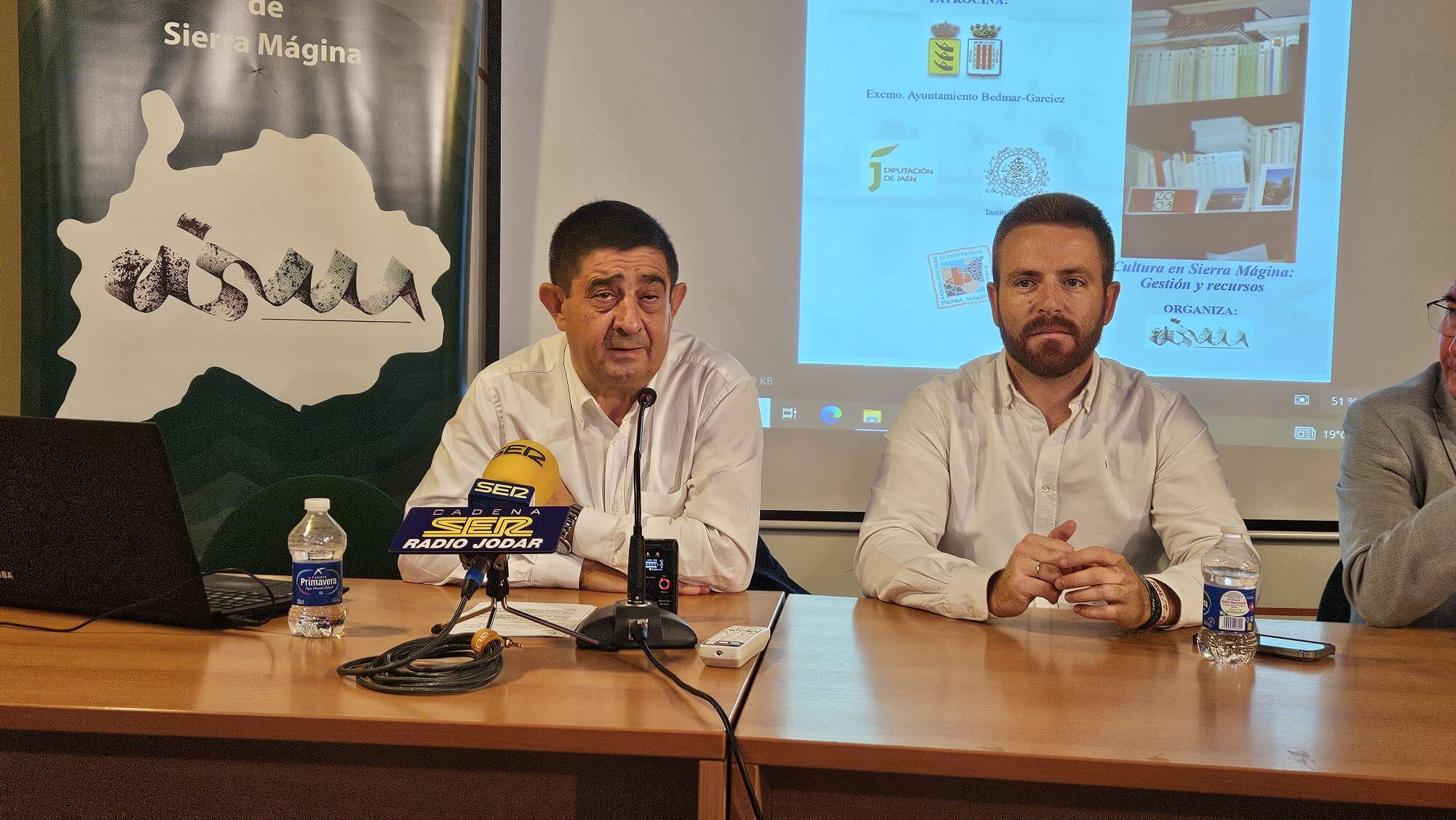 Momento de la intervención del presidente de la Diputación, Francisco Reyes, en la inauguración de las 42 Jornadas de Investigación de Sierra Mágina