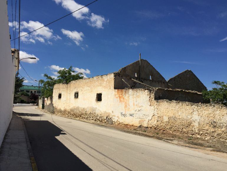 Edificio en ruinas en la calle Molino Pinchoto