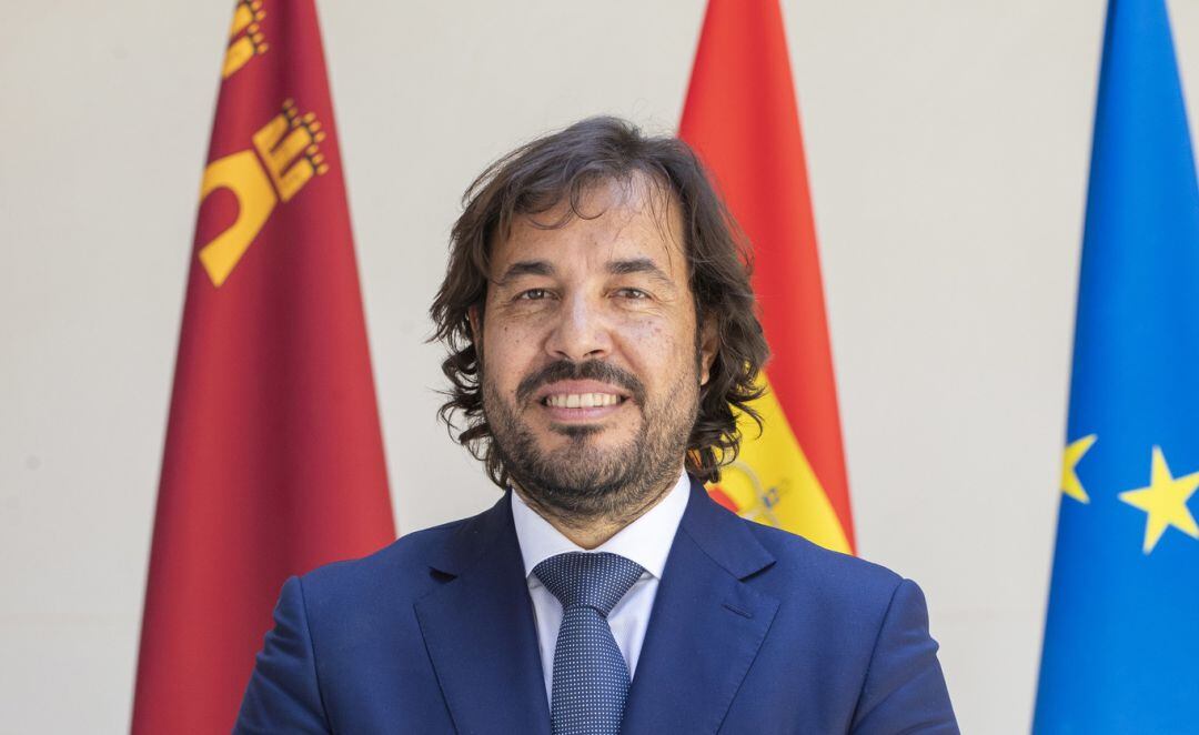 Miguel Motas, consejero de empleo, investigación y universidades